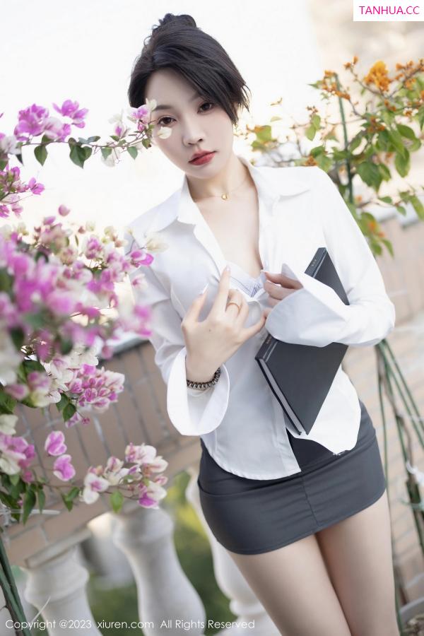 陈芝 芝芝Booty [XiuRen]高清写真图 2023.06.30 No.7002 徐莉芝Booty 美腿丝袜第4张图片